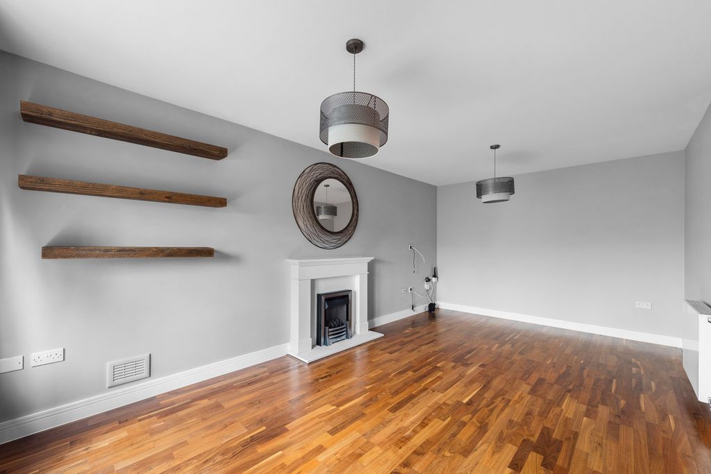 Additional image 3 of 5 bed detached house for saleHolland Park, Caterham CR3