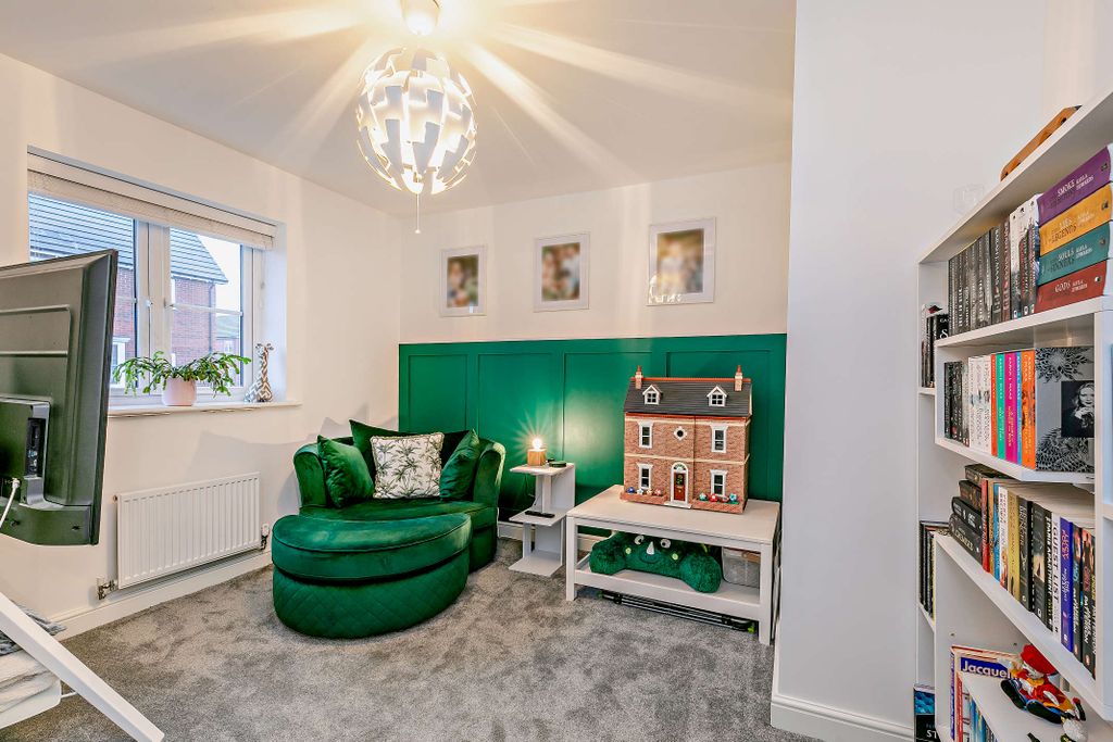 Additional image 12 of 4 bed detached house for saleLowe Lane, Castleford, West Yorkshire WF10