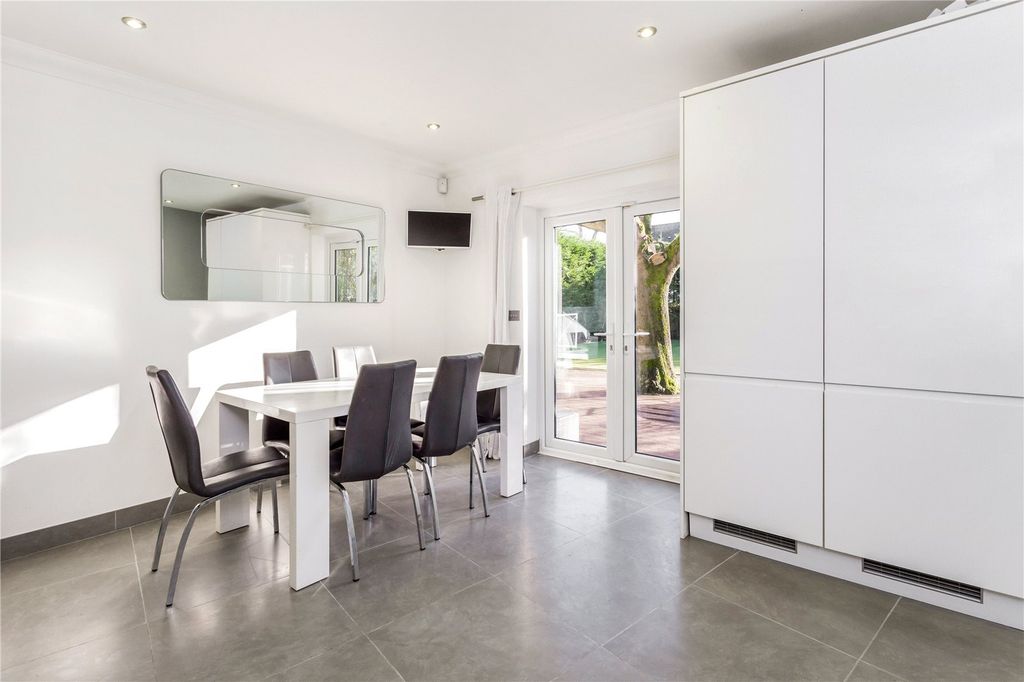 Additional image 11 of 5 bed detached house for saleGowrie Place, Caterham CR3