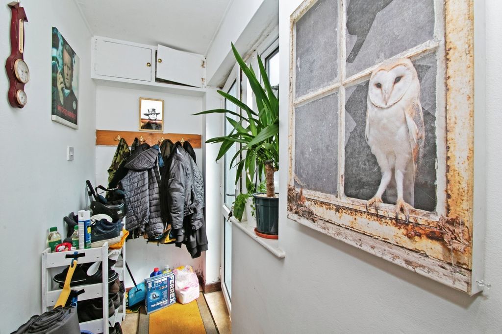 Additional image 12 of 1 bed flat for saleNorth Roskear Road, Camborne, Cornwall TR14