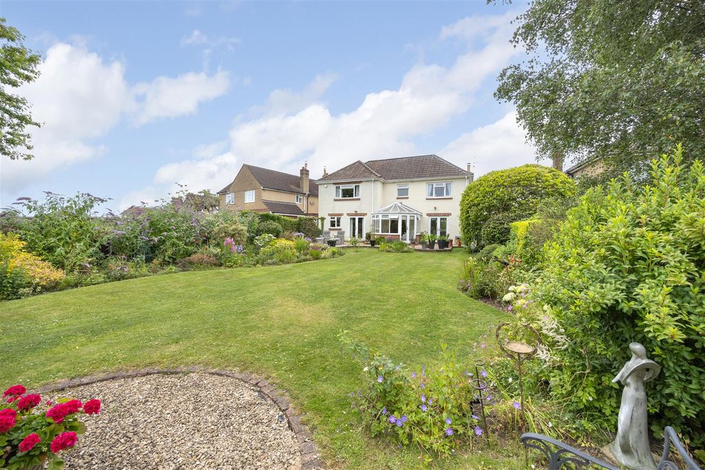 Additional image 2 of 4 bed detached house for saleRowden Road, Chippenham SN15