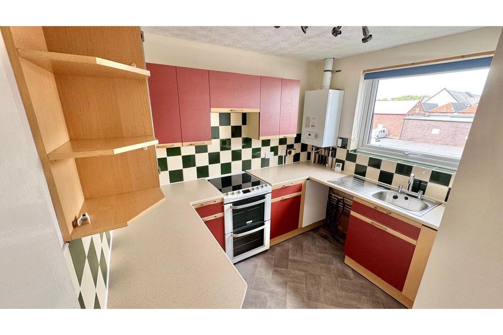 Additional image 4 of 1 bed flat for saleEskrett Street, Cannock WS12