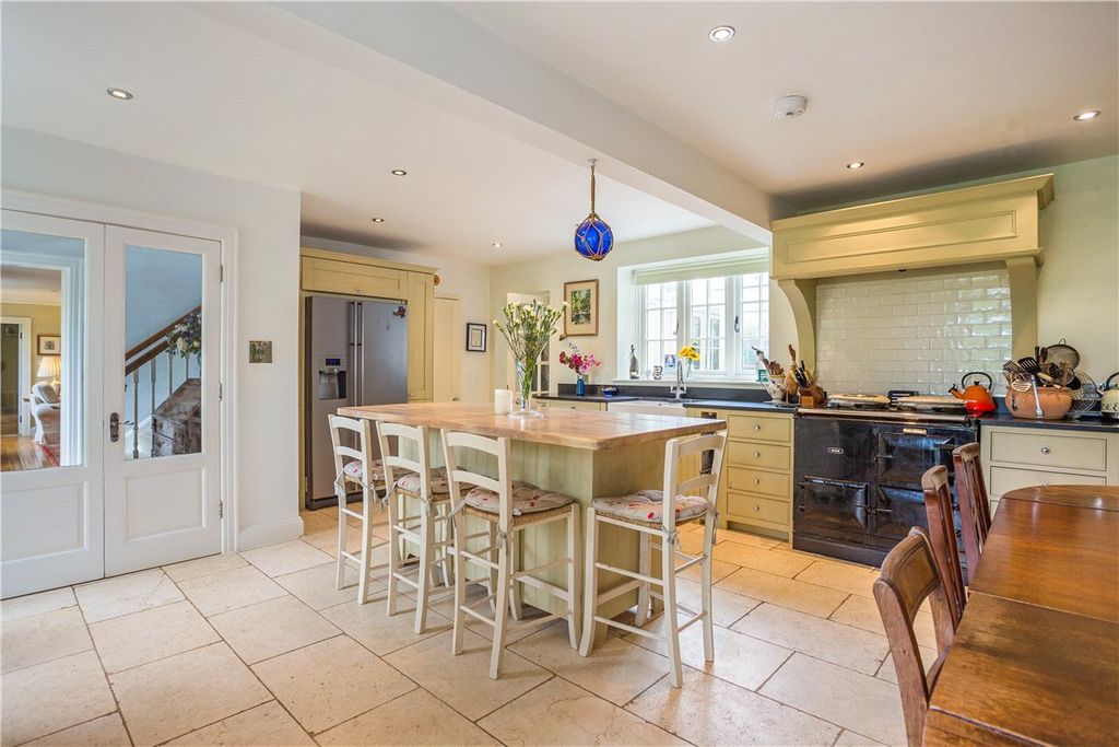 Additional image 7 of 4 bed semi-detached house for saleCastle Street, Calne, Wiltshire SN11