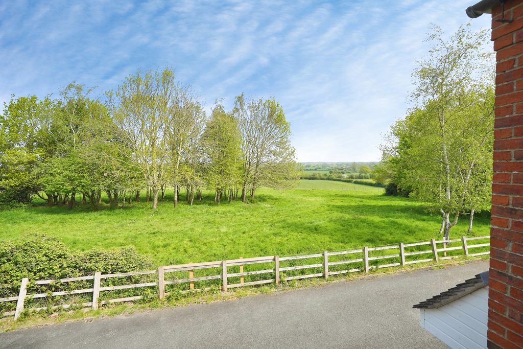 Additional image 33 of 4 bed detached house for saleShotwood Close, Rolleston-On-Dove, Burton-On-Trent, Staffordshire DE13