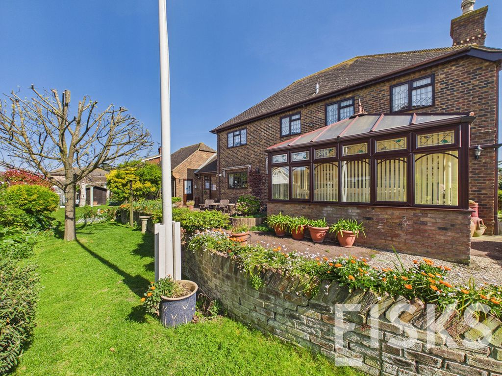 Additional image 26 of 4 bed detached house for saleLeigh Road, Canvey Island SS8
