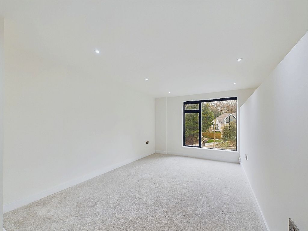 Additional image 9 of 2 bed flat for saleSilver Leaves, Southill Road, Chislehurst, Kent BR7