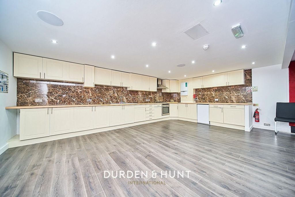 Additional image 28 of 2 bed flat for saleEden Avenue, Chigwell IG7