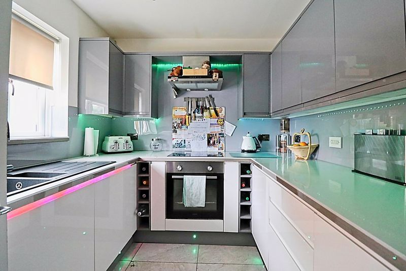 Additional image 5 of 5 bed detached house for saleAzalea Mews, Canvey Island SS8