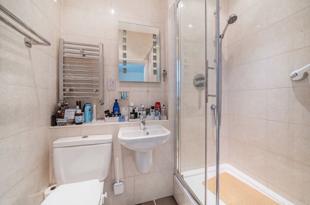 Additional image 5 of 2 bed flat for saleUpper Park Place, 29-31 Upper Park Road, Camberley, Surrey GU15