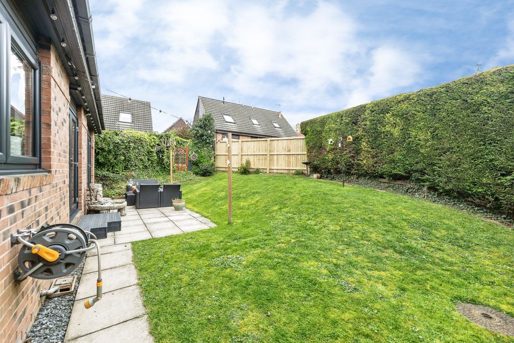 Additional image 19 of 4 bed detached house for saleHillcrest Mount, Townville, Castleford WF10