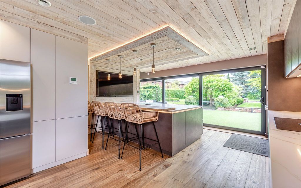 Additional image 4 of 6 bed semi-detached house for saleLittle Rake Lane, Chorlton-By-Backford, Chester CH2