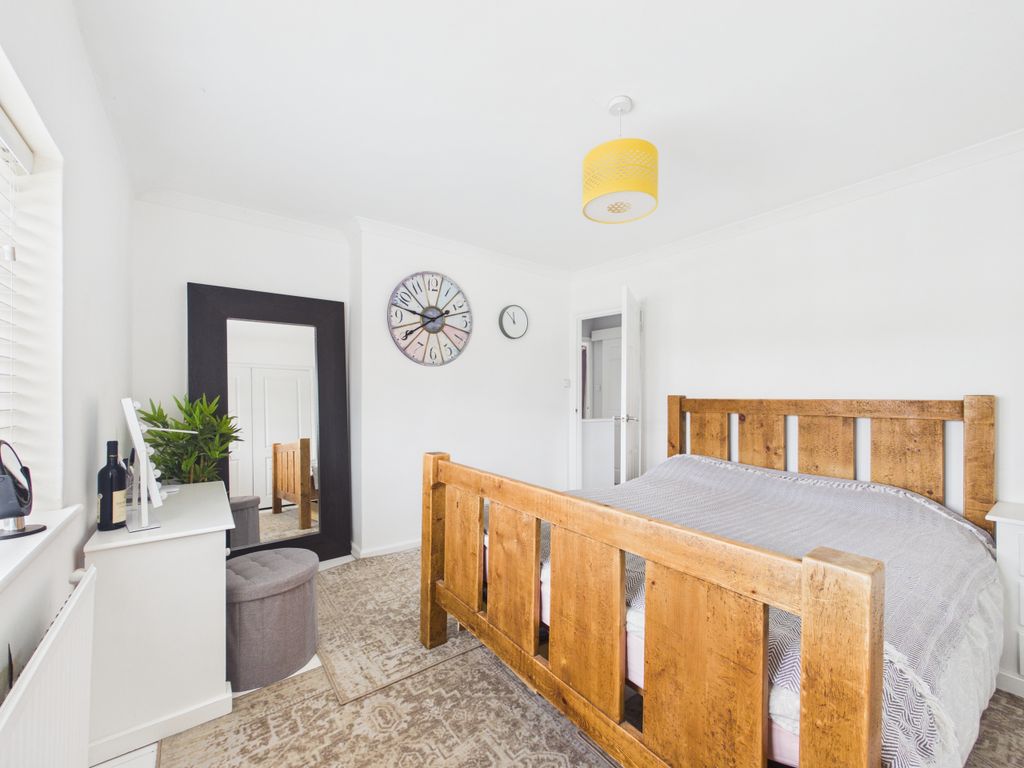 Additional image 11 of 3 bed semi-detached house for saleGlimbers Grove, Chinnor, Oxfordshire OX39