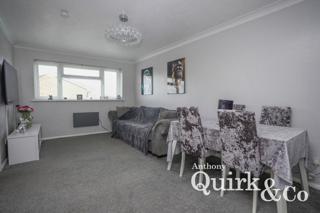 Additional image 5 of 1 bed maisonette for saleHilton Road, Canvey Island SS8