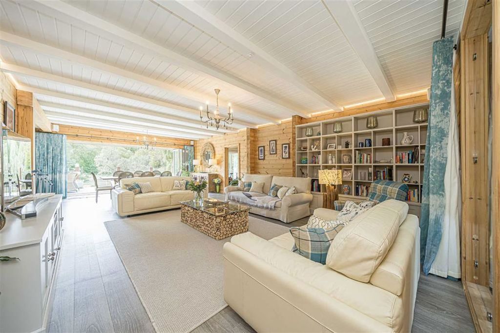 Additional image 3 of 4 bed detached house for saleLaleham Reach, Chertsey KT16