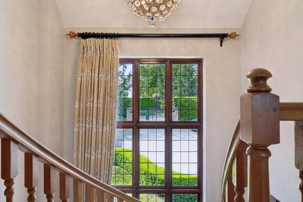 Additional image 9 of 5 bed detached house for saleBurtons Lane, Chalfont St. Giles, Buckinghamshire HP8