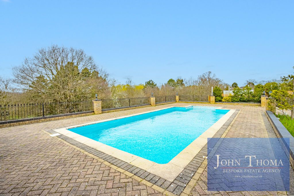 Additional image 7 of 5 bed detached house for saleManor Road, Chigwell IG7
