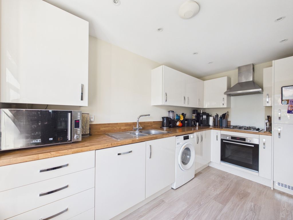 Additional image 4 of 3 bed town house for saleRed Kite Road, Chinnor, Oxfordshire OX39