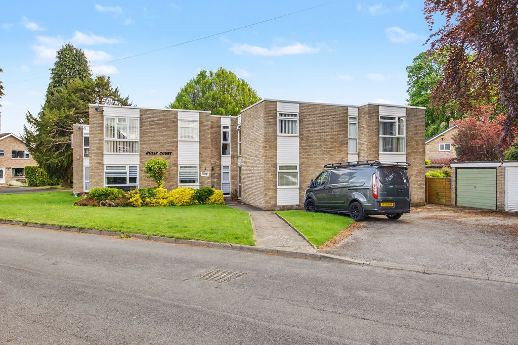Additional image 24 of 2 bed flat for saleGlenthorne Close, Brampton, Chesterfield S40