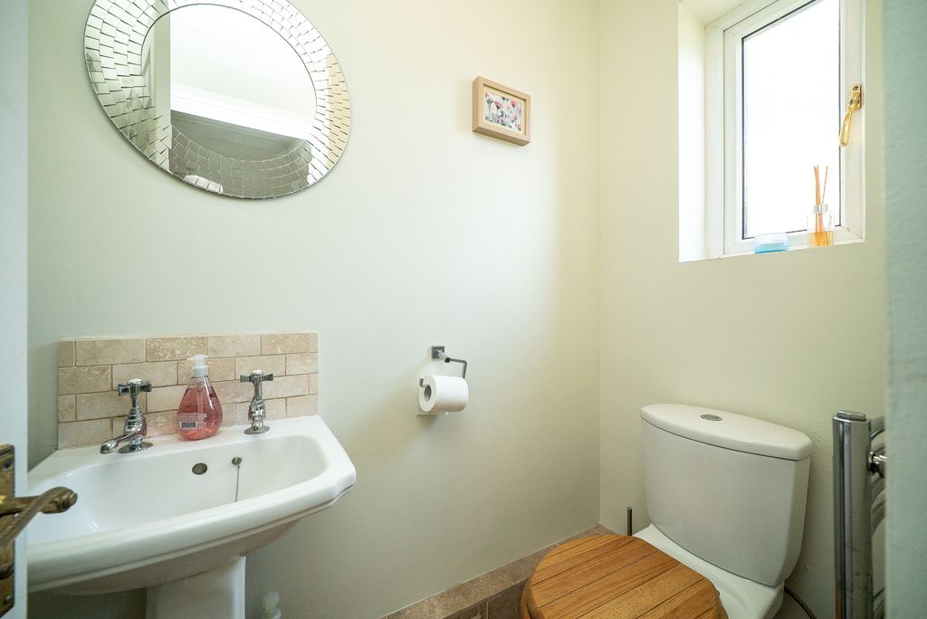 Additional image 13 of 4 bed detached house for saleCross Meadow, Chesham HP5
