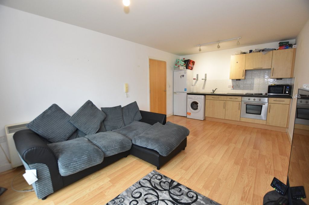 Additional image 3 of 1 bed flat for saleVyvyans Court, Tuckingmill, Camborne, Cornwall TR14