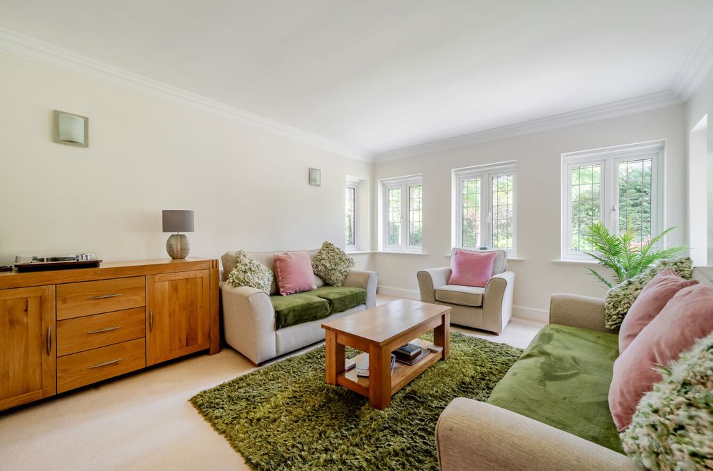 Additional image 5 of 5 bed detached house for saleGolf Drive, Camberley, Surrey GU15