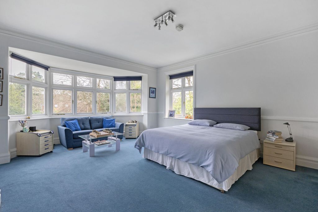 Additional image 10 of 6 bed detached house for saleLondon Road, Camberley GU15