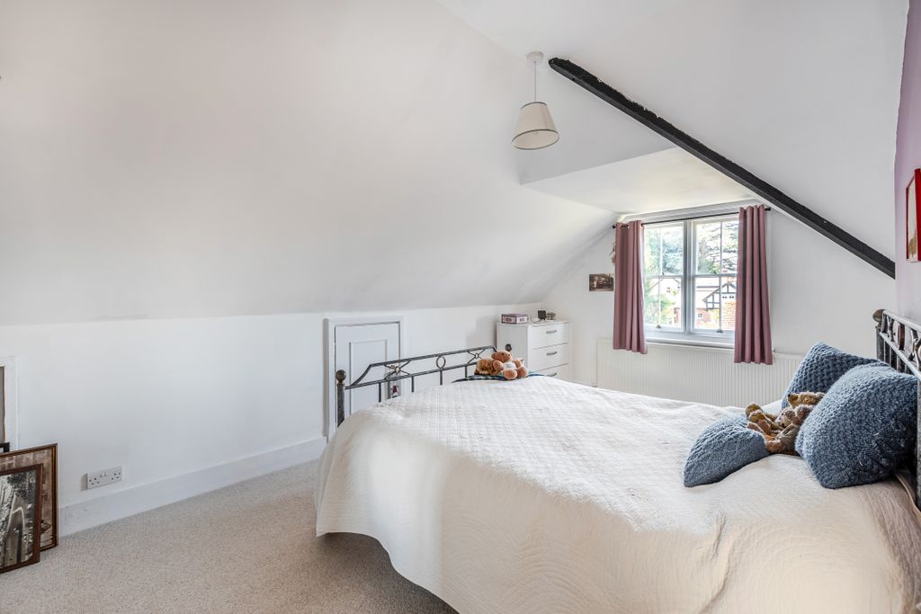 Additional image 14 of 2 bed flat for saleHarestone Hill, Caterham CR3