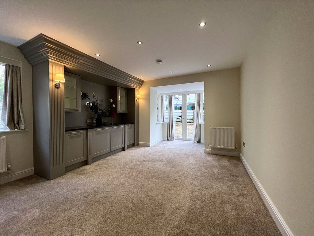 Additional image 5 of 1 bed flat for saleStratton Place, Stratton, Cirencester, Gloucestershire GL7