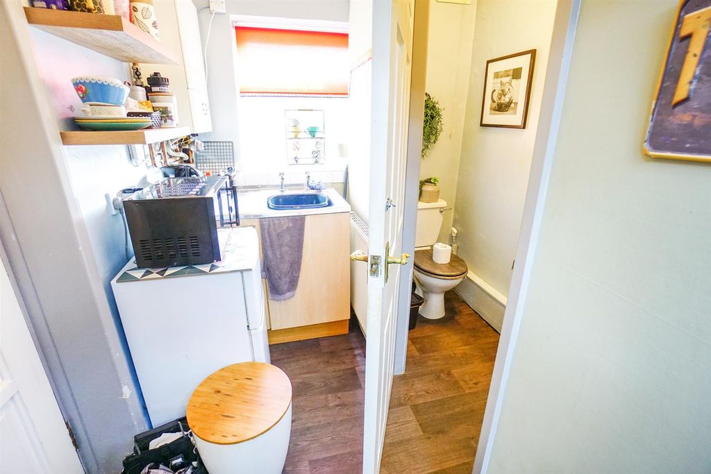 Additional image 5 of 1 bed property for saleMansfield Road, Hasland, Chesterfield S41