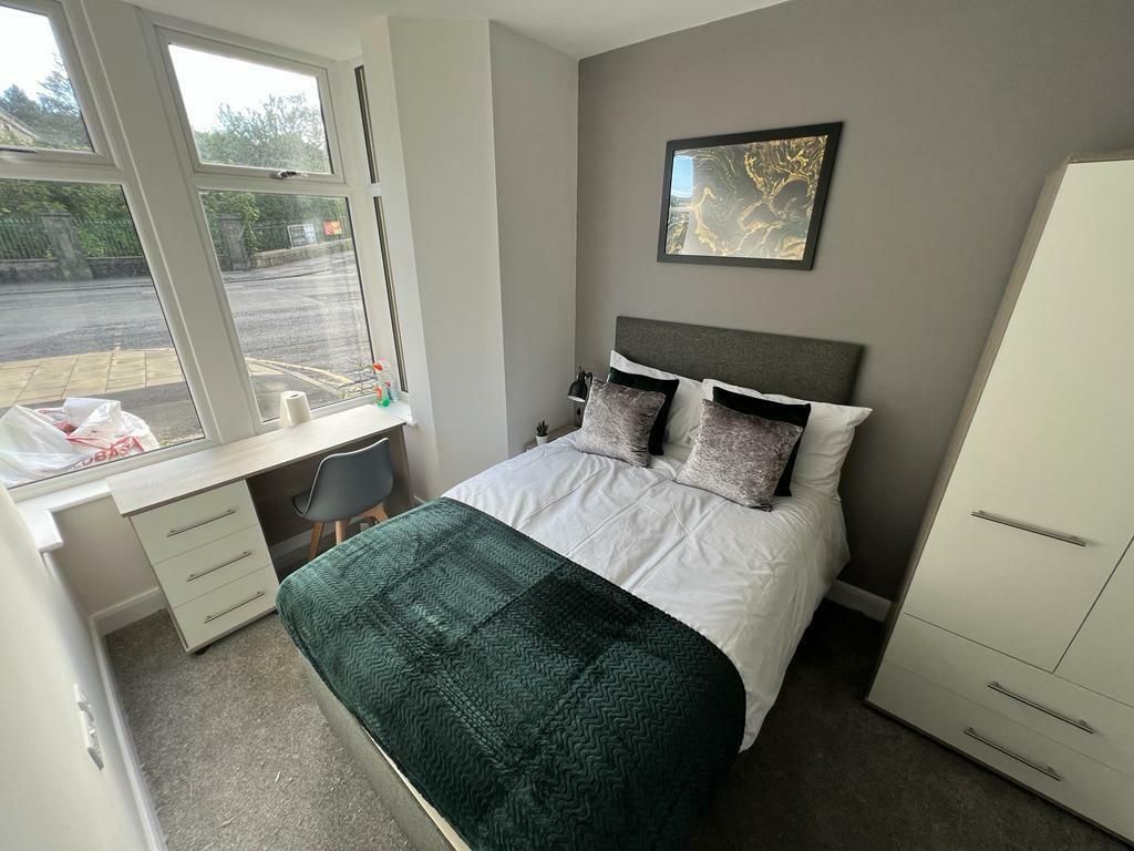 13 bed property for saleChurch Street, Burnley BB11