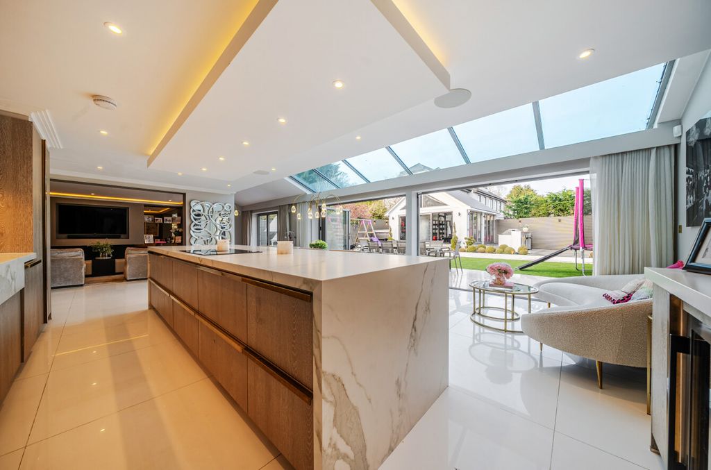 Additional image 7 of 5 bed detached house for saleLeesons Hill, Chislehurst BR7