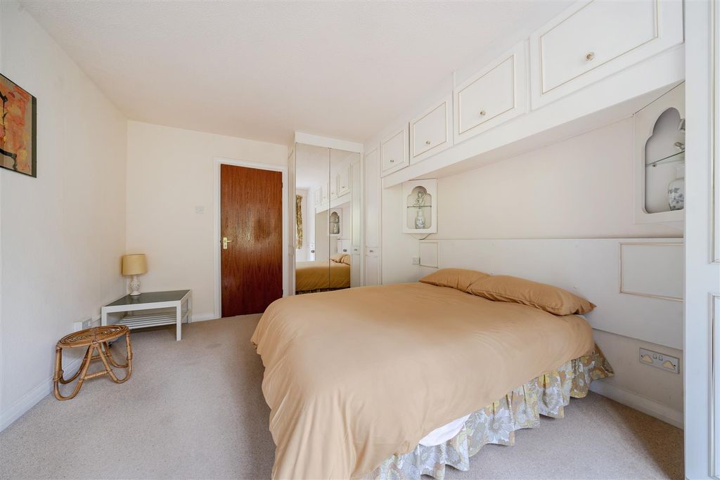 Additional image 16 of 2 bed flat for salePortesbery Hill Drive, Camberley GU15