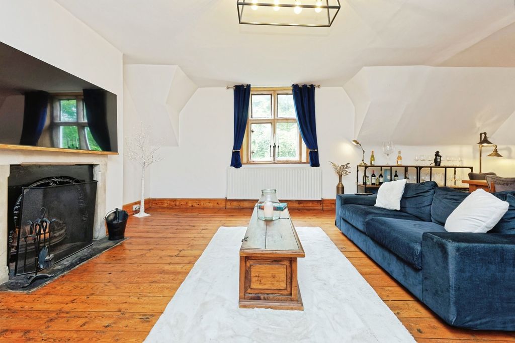 Additional image 11 of 3 bed flat for saleNew Dover Road, Canterbury, Kent CT1
