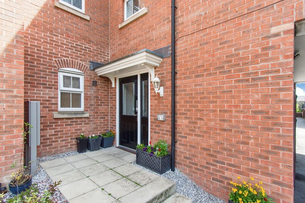 Additional image 12 of 2 bed flat for saleKitson Road, Castleford WF10