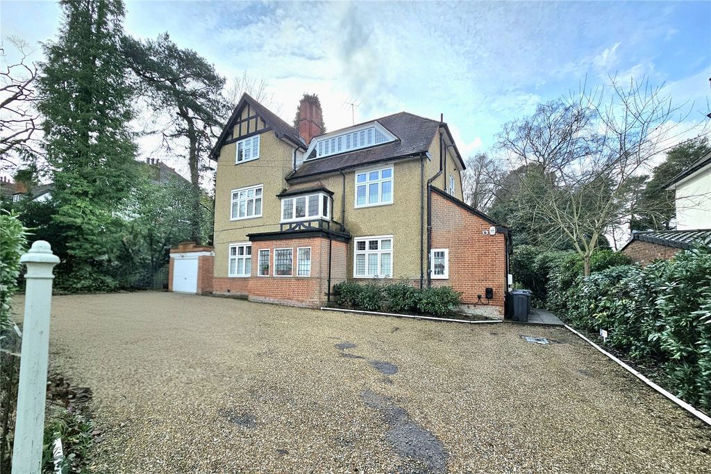 Additional image 14 of 2 bed flat for sale20 Heatherdale Road, Camberley, Surrey GU15