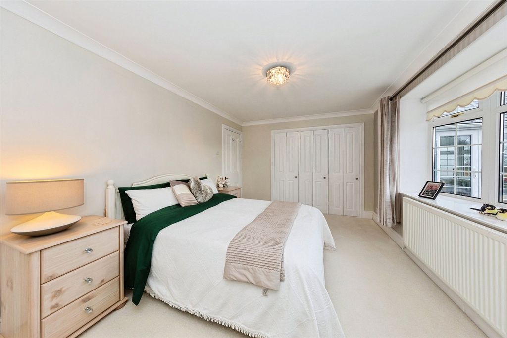 Additional image 18 of 3 bed bungalow for saleGwscwm Road, Burry Port, Carmarthenshire SA16