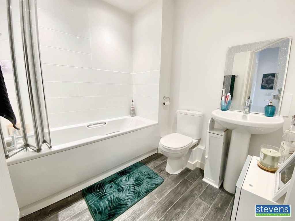 Additional image 8 of 1 bed flat for saleFore Street, North Tawton, Devon EX20
