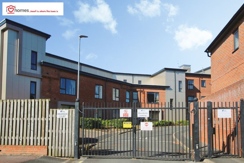 2 bed flat for saleLindon Close, Brownhills WS8 photo 3