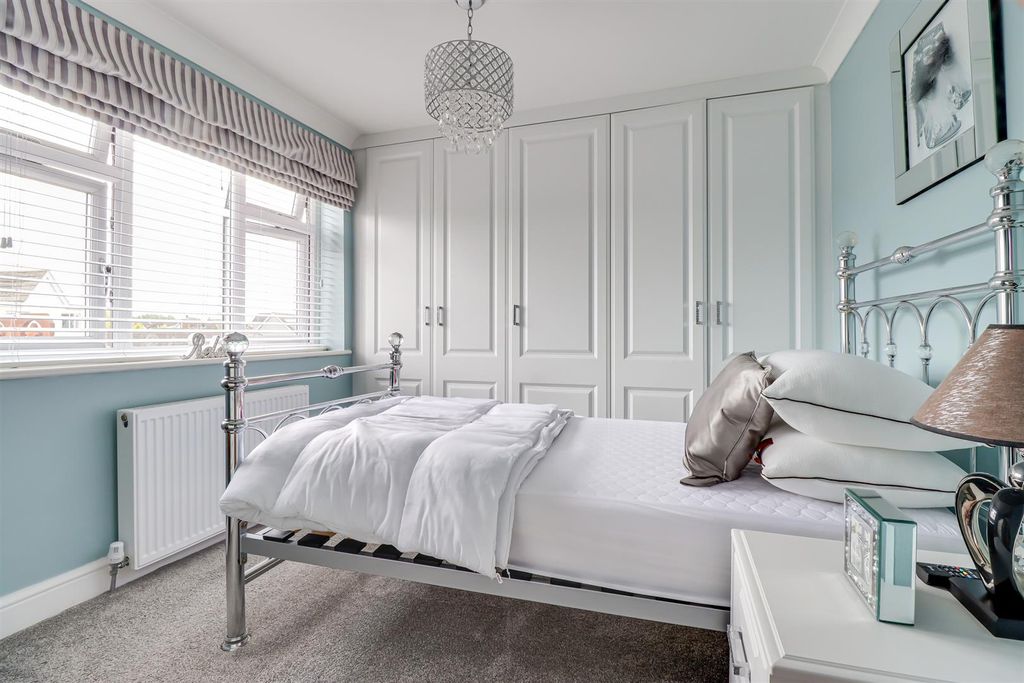 Additional image 18 of 4 bed detached house for saleBarbara Avenue, Canvey Island SS8