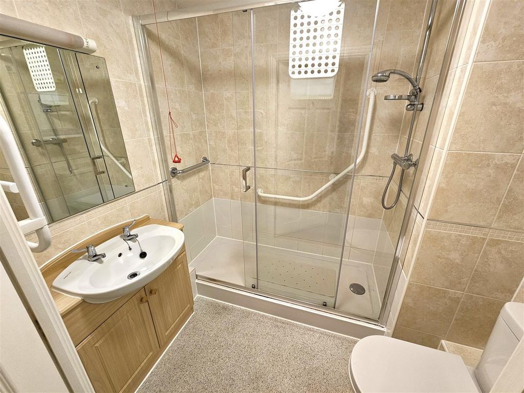 Additional image 5 of 1 bed flat for saleAbbey Rise, Tavistock PL19