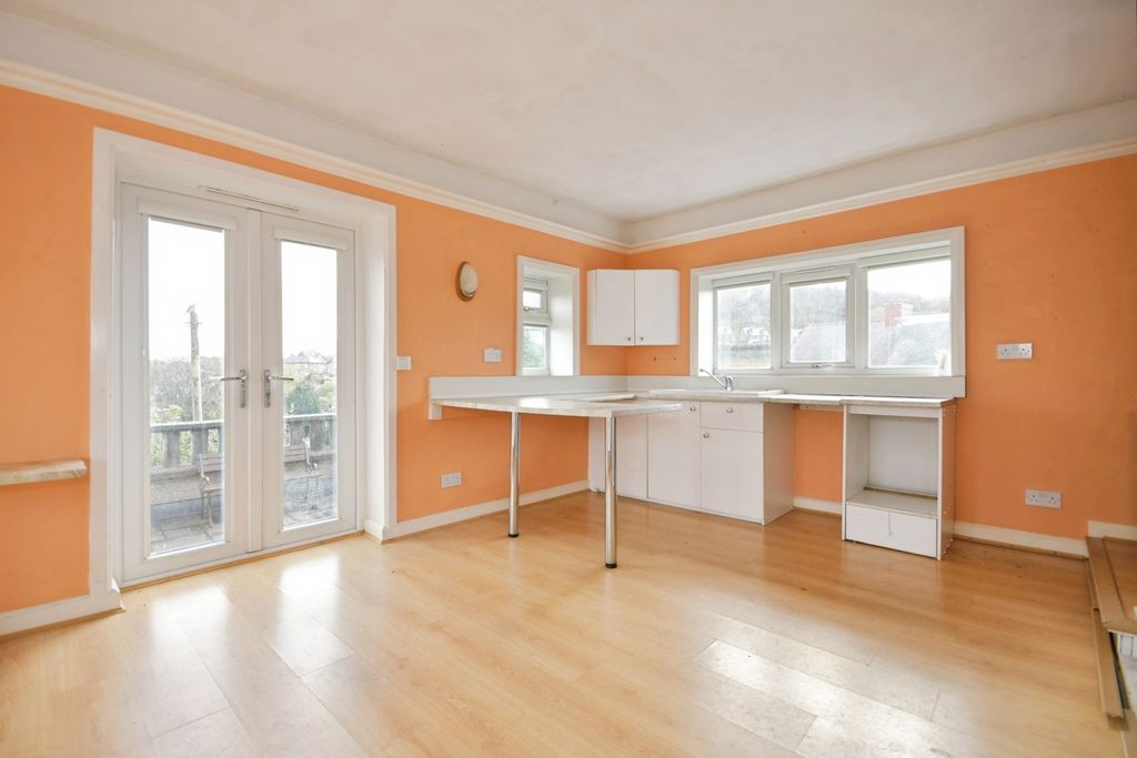 3 bed semi-detached house for saleMacclesfield Old Road, Buxton, Derbyshire SK17 photo 5