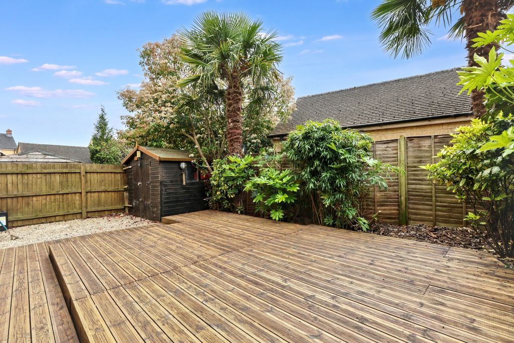 Additional image 19 of 4 bed semi-detached house for sale12 Cherry Tree Way, Carterton OX18