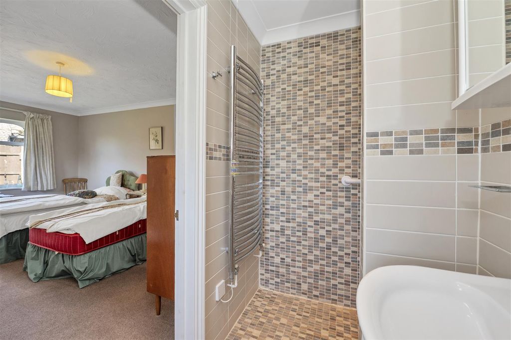 Additional image 13 of 3 bed detached bungalow for salePine Leys, Bury St Edmunds IP32