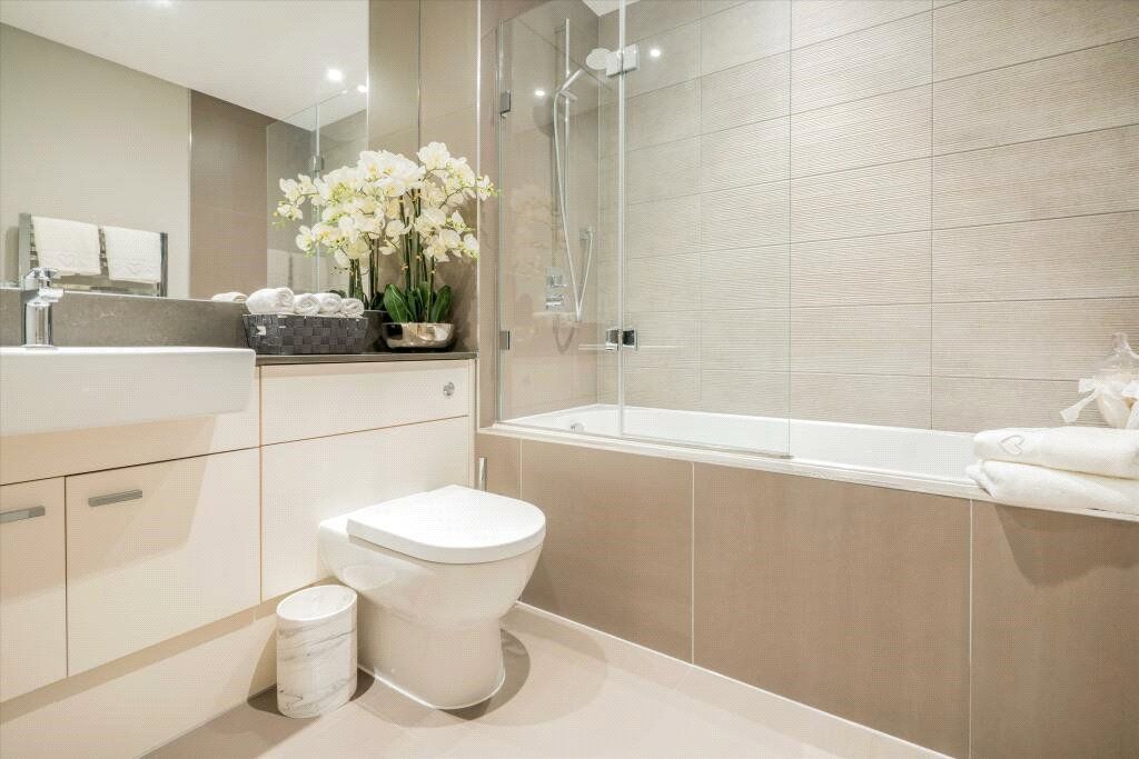 Additional image 14 of 2 bed flat for saleKings Ridge, Golf Drive, Camberley, Surrey GU15