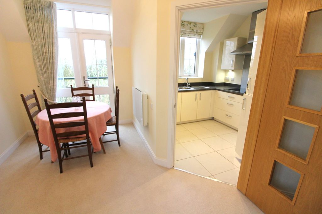 Additional image 10 of 1 bed flat for saleTrinity Road, Chipping Norton OX7