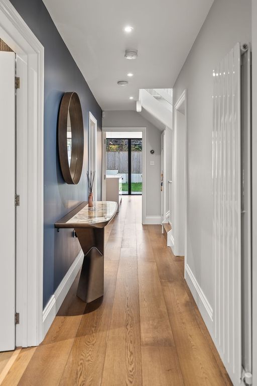 Additional image 7 of 4 bed link detached house for salePrinces Avenue, Carshalton Beeches SM5