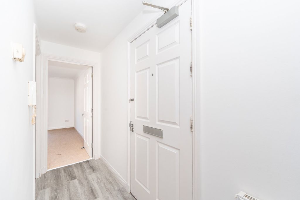 Additional image 3 of 2 bed flat for saleMill Street, Kirkcaldy KY1