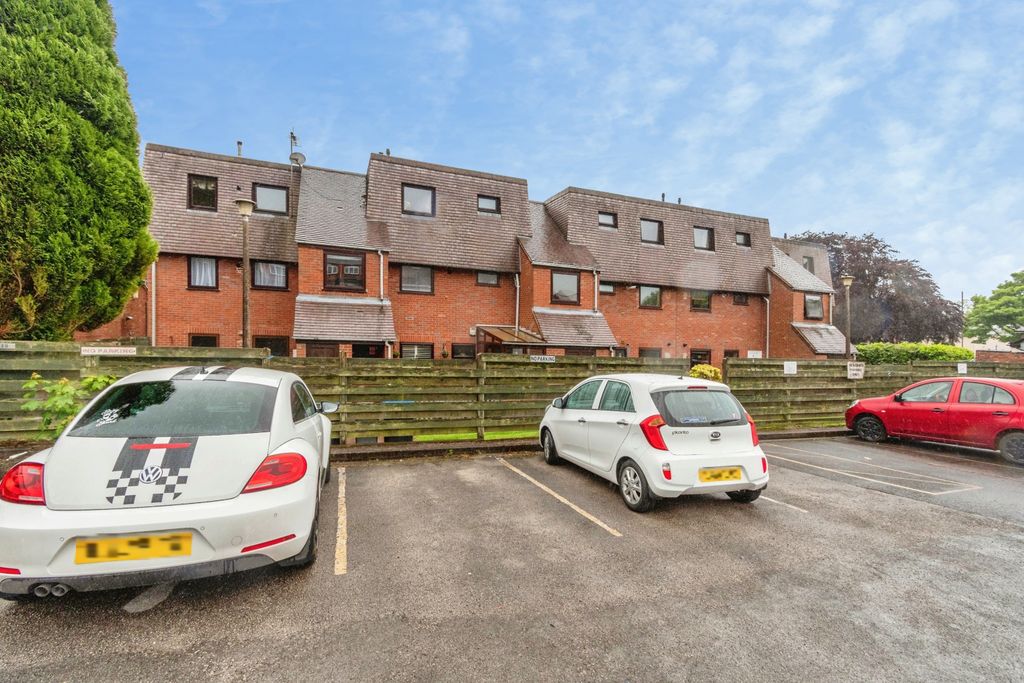 Additional image 13 of 1 bed flat for saleEskrett Street, Cannock WS12