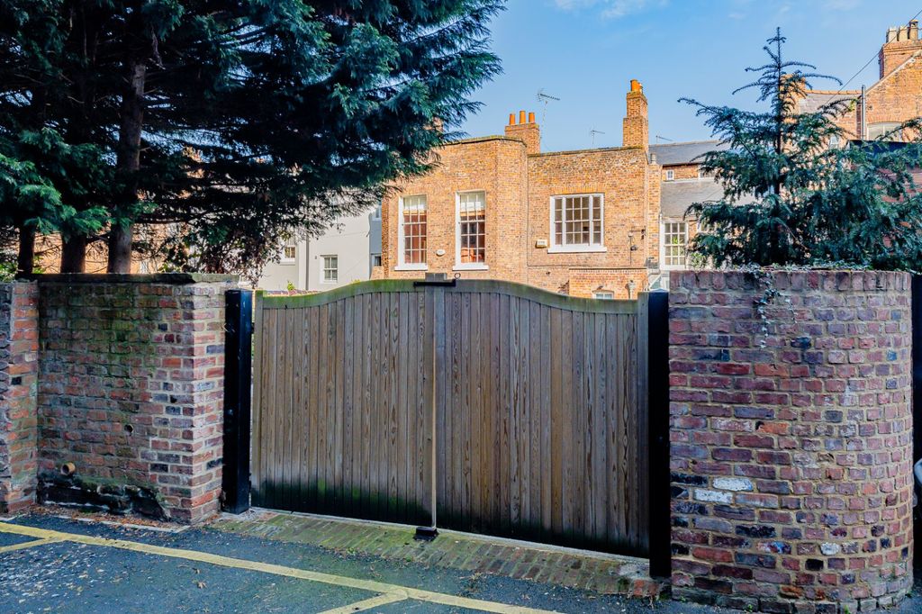 Additional image 30 of 4 bed terraced house for saleKing Street, Chester, Cheshire CH1