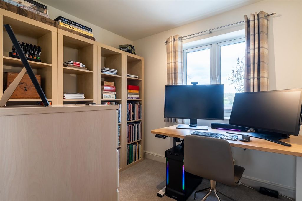 Additional image 32 of 5 bed property for saleOld Pheasant Court, Chesterfield S40